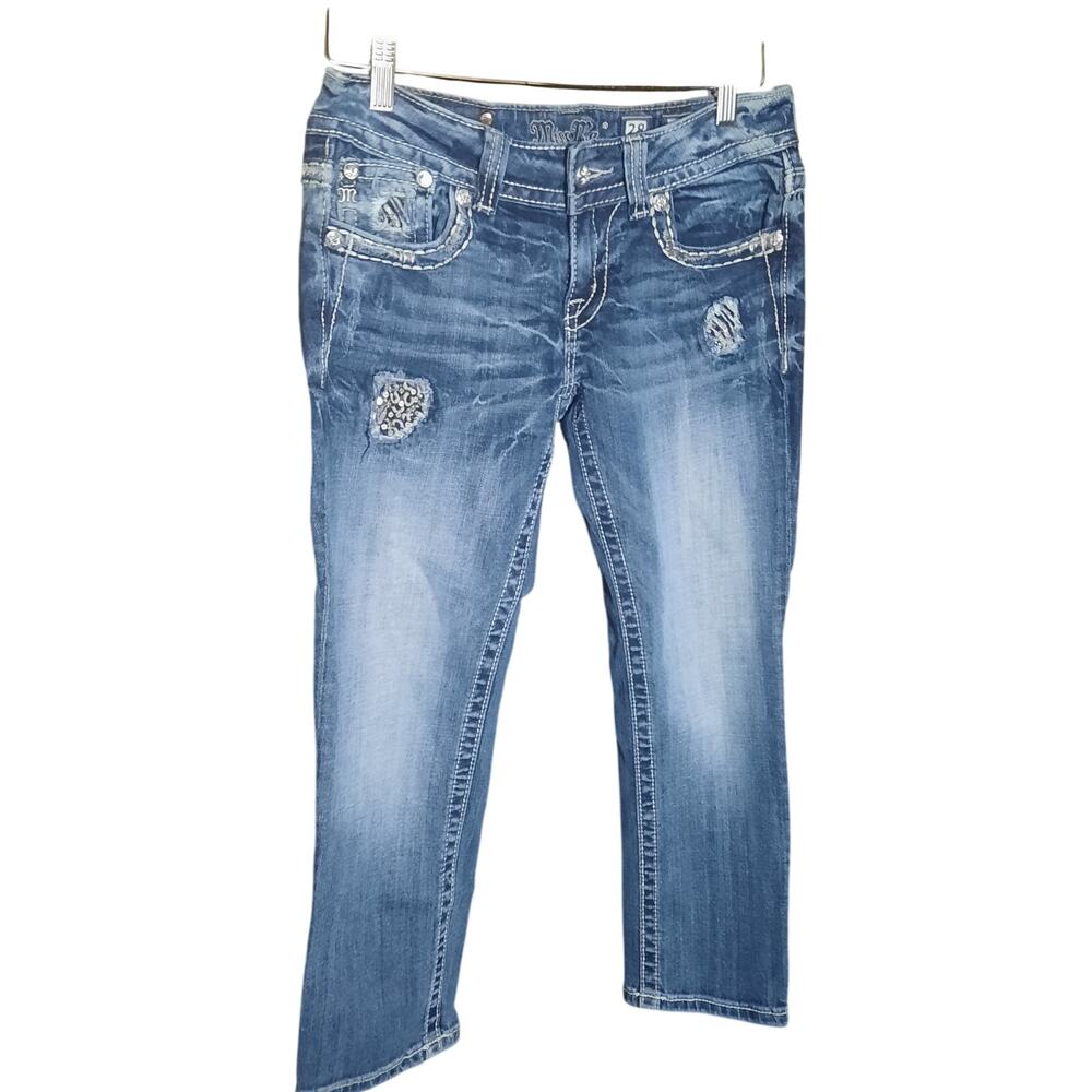 Miss Me Womens Medium Wash Low Rise Cuffed Jean Capris Size 28